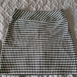ANN TAYLOR LOFT PETITES MINI SKIRT 6